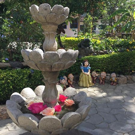 Hostal Jardin Escondido 比尔卡班巴 外观 照片