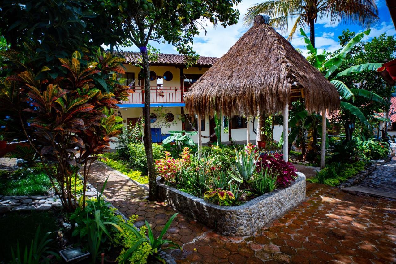 Hostal Jardin Escondido 比尔卡班巴 外观 照片